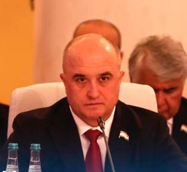 Суханронии    Файзалӣ  Идизода    дар ҷаласаи муштараки Шуро ва ҷаласаи ҳаждаҳуми Пленарии Ассамблеяи Парламентии Созмони Аҳдномаи Амнияти Дастаҷамъӣ