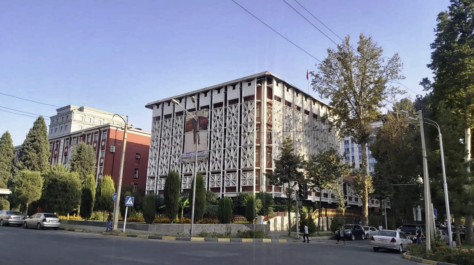 БА ТАВАҶҶУҲИ НАМОЯНДАГОНИ ВОСИТАҲОИ АХБОРИ ОММА!