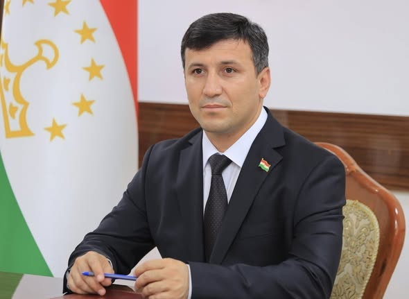 ОМӮЗГОР - ЧАРОҒИ РОҲИ МАЪРИФАТ