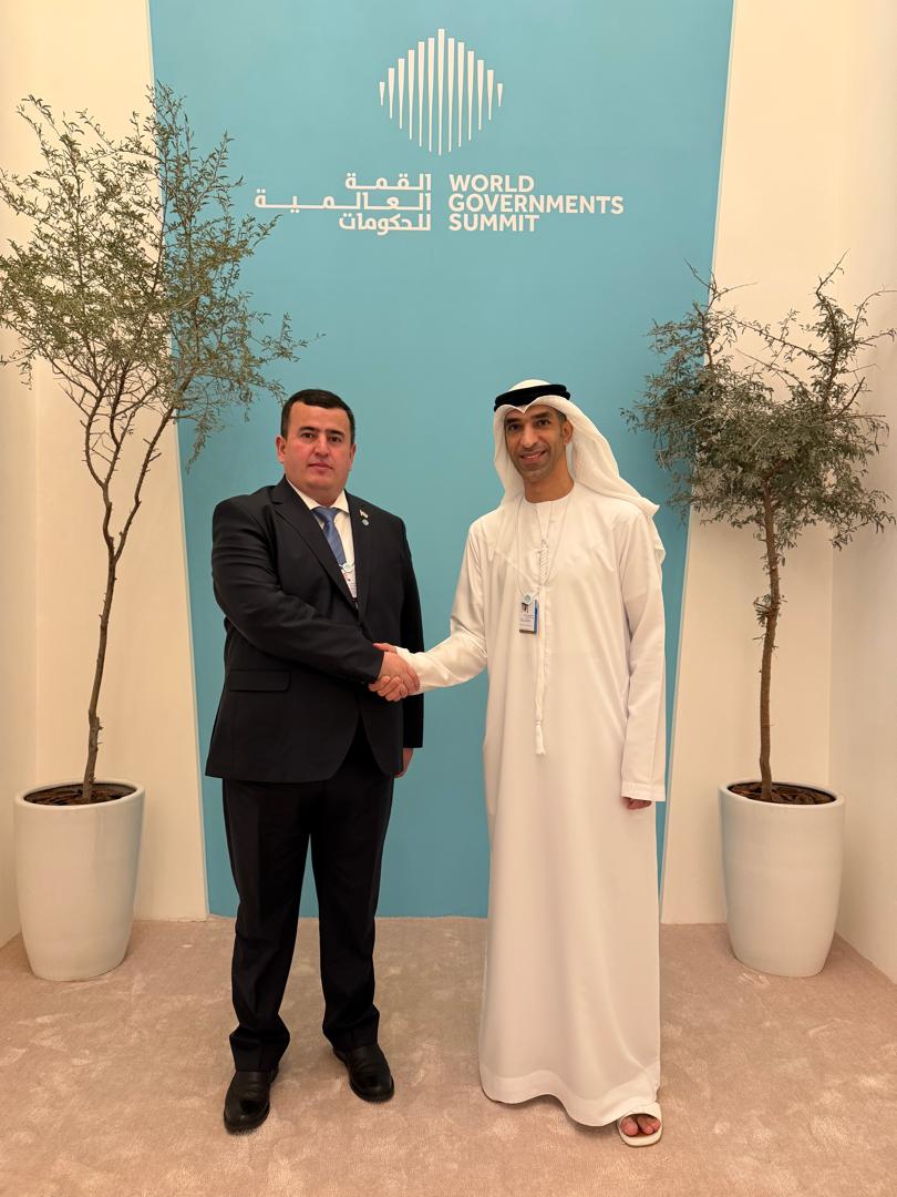 Вохӯрии вазири рушди иқтисод ва савдои Ҷумҳурии Тоҷикистон бо вазири савдои хориҷии Амороти Муттаҳидаи Араб