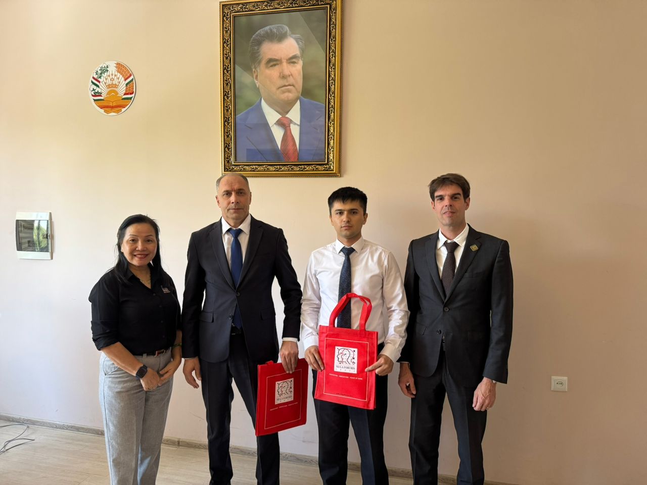 Встреча первого заместителя председателя Комитета по продовольственной безопасности с делегацией малайзийской компании «Mega Fortris Group»
