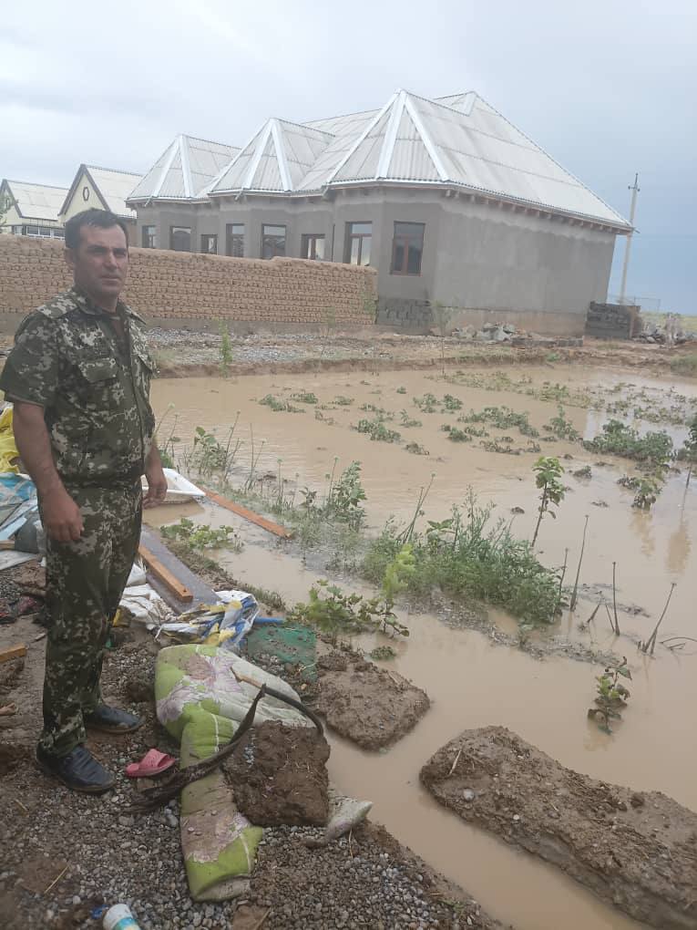 КЧС: Сильные ливни вызвали сход селей в нескольких районах Согдийской области